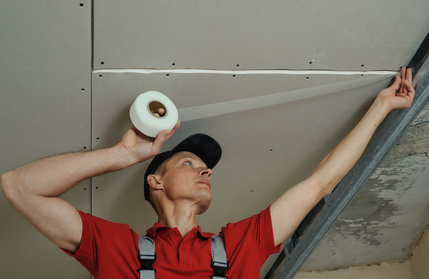 Faire les joints d'une plaque faux plafond