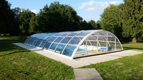 Le prix d'un abri piscine haut