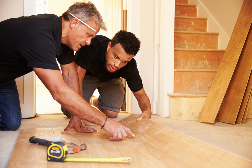 Tarif artisan pour la pose d'un escalier