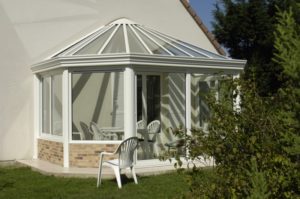 Petite véranda PVC en kit