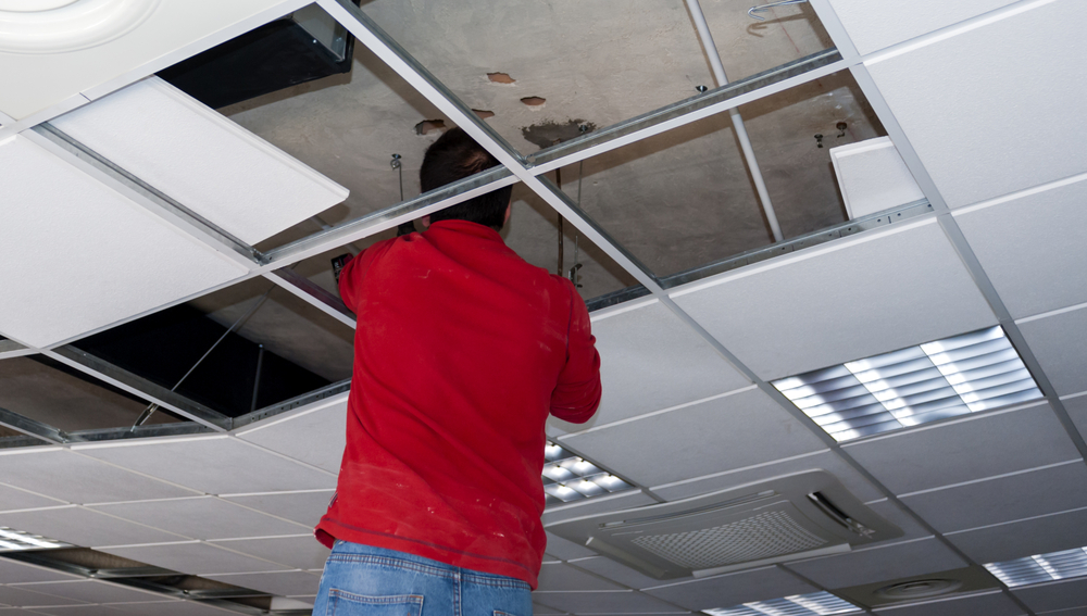 Travaux de rénovation plafond suspendu