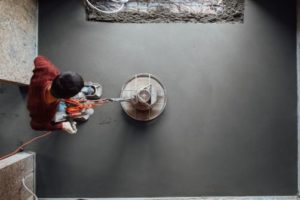 Ragreage beton par un pro