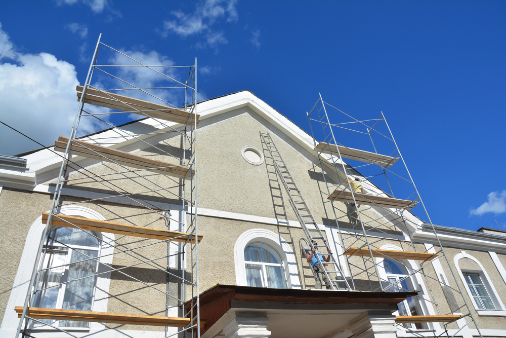 Travaux de ravalement de façade en cours