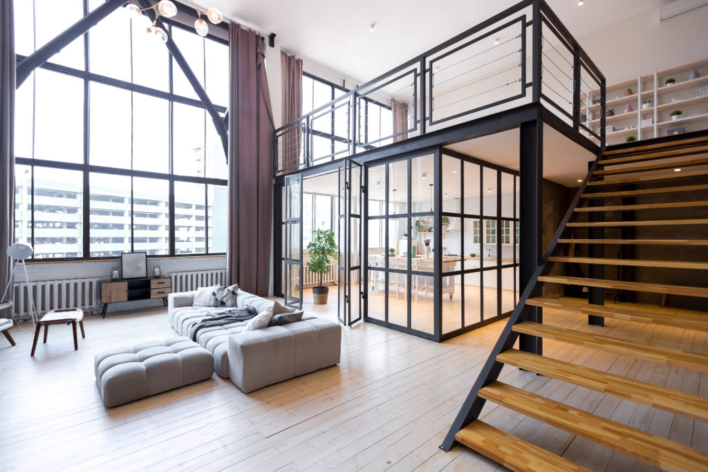 loft-industriel-séjour-verrière