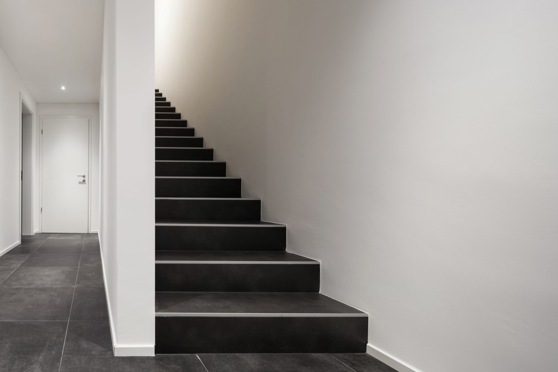 Comment poser du carrelage sur un escalier ? Nos conseils monEquerre.fr — free download