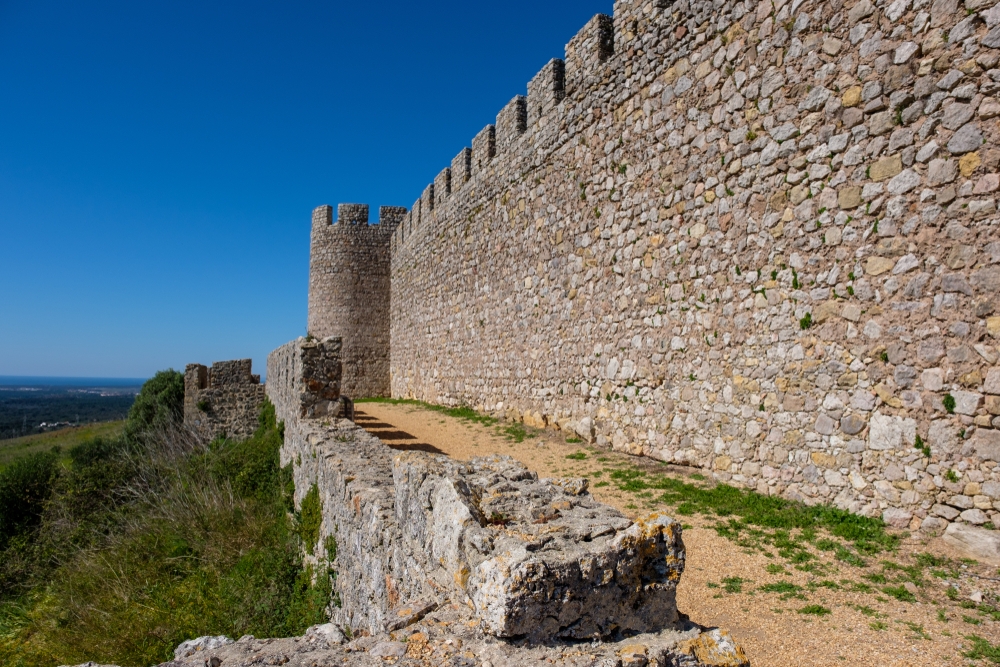 Barbacane mur d'un château