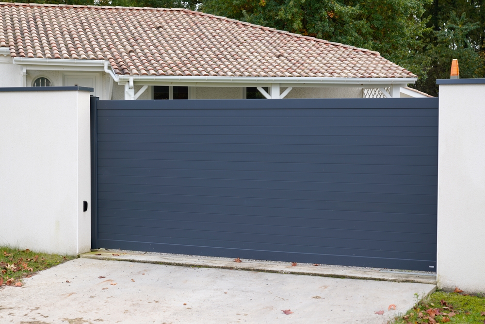 Portail coulissant en aluminium