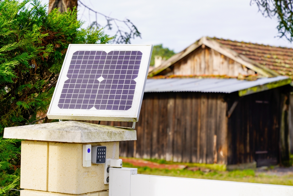 Panneau solaire sur portail