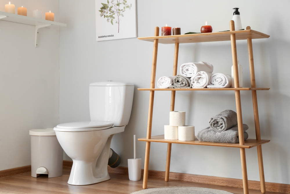 Toilette dans une salle de bain