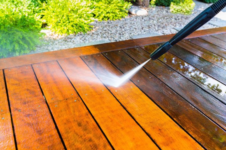Faire une terrasse pas chère sur pelouse guide pratique monEquerre.fr — free download