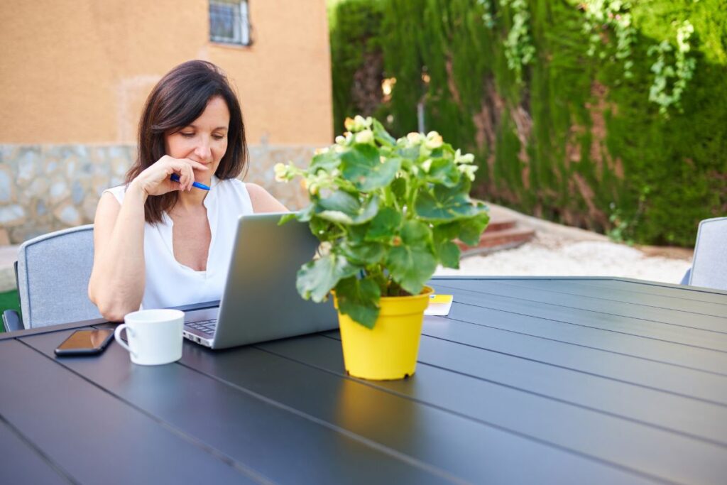 teletravail-espace-dans-jardin