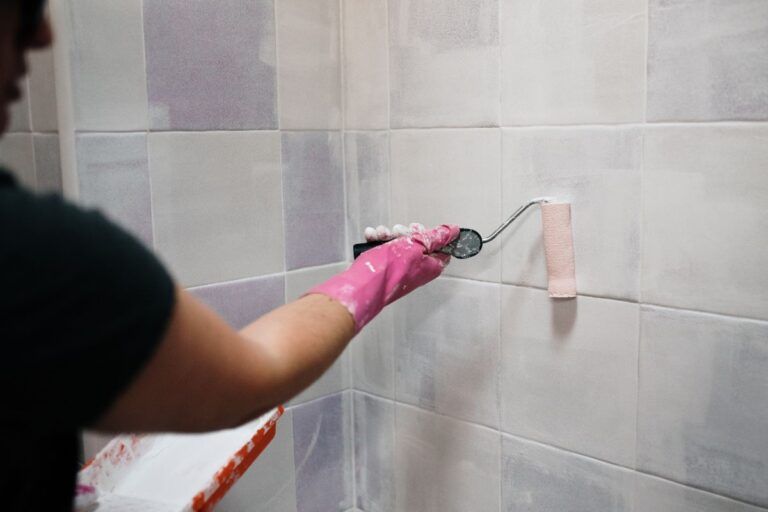 Repeindre faïence de salle de bain : comment faire ? - monEquerre.fr