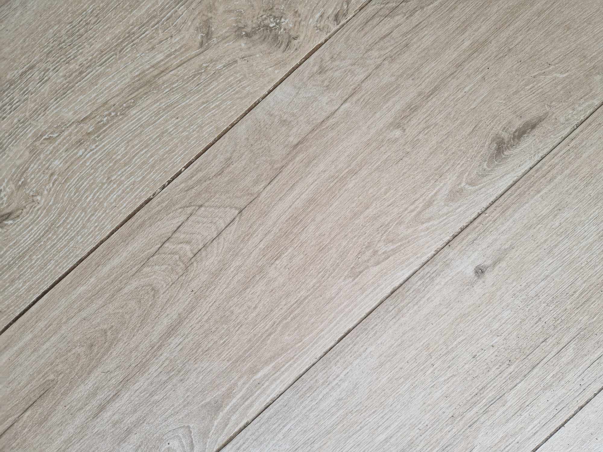 Carrelage imitation parquet