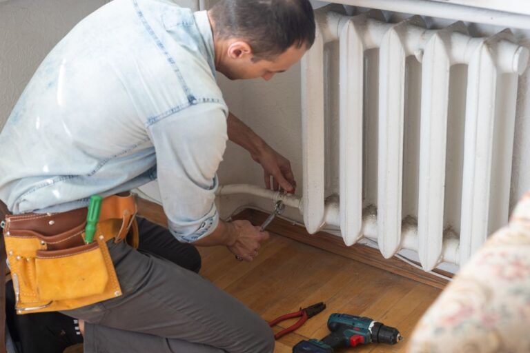 Comment démonter un radiateur en fonte ? Guide pratique monEquerre.fr — free download