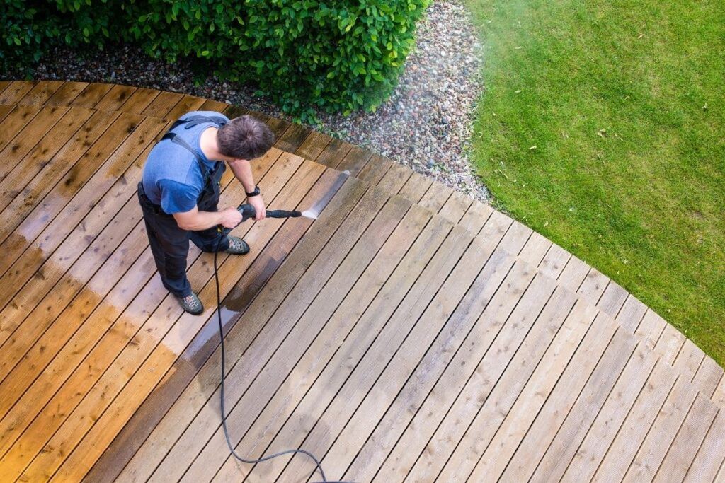 Entretien d'une terrasse en bois