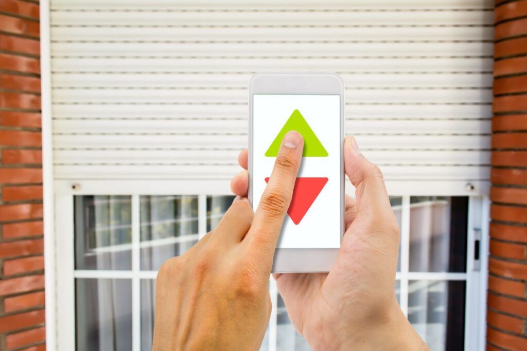 Fenêtre avec volet roulant : prix des matériaux et pose, conseils de ...